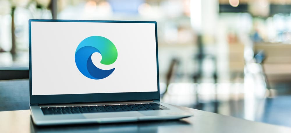 laptop showing microsoft edge icon